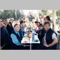 905-1224 Patershof 2003. Die Angehoerigen der evangelischen freikirchlichen Gemeinde waren an diesem Tag auch unsere Gaeste. (Foto Ilse Rudat).jpg